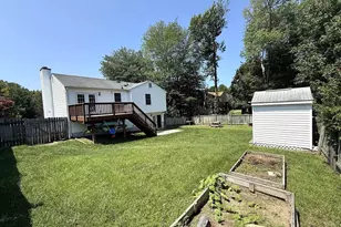 11512 Woodland View Dr, Fredericksburg, VA 22407 - Photo 15
