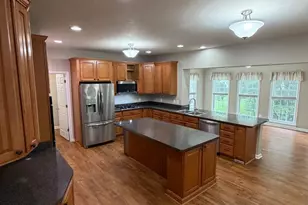 10410 Silver Creek Ct, Spotsylvania, VA 22553 - Photo 9