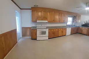 113 Southgate Ave, Fredericksburg, VA 22408 - Photo 3