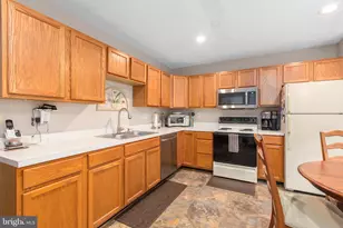10600 Limburg Ct, Fredericksburg, VA 22408 - Photo 7
