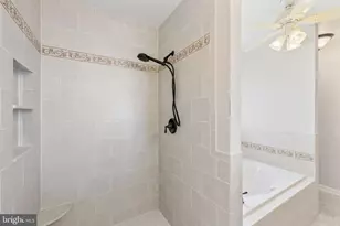 6112 3 Cedars Ln, Fredericksburg, VA 22407 - Photo 25