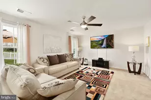 9103 Wood Creek Cir, Fredericksburg, VA 22407 - Photo 5