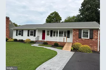 313 Laurel Avenue, Fredericksburg, VA 22408 - Photo 1