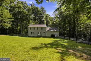 10708 Mystic Pointe Dr, Fredericksburg, VA 22407 - Photo 5