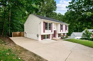 6922 Ridge Way Dr, Fredericksburg, VA 22407 - Photo 3