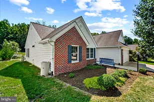 11509 Abingdon Ct, Fredericksburg, VA 22407 - Photo 3