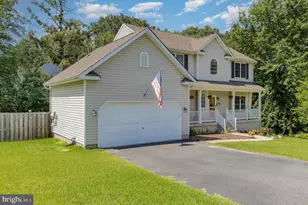 11814 Gardenia Dr, Fredericksburg, VA 22407 - Photo 3
