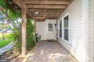 4703 Turnberry Dr, Fredericksburg, VA 22408 - Photo 3