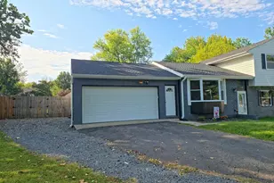 801 Galway Ln, Fredericksburg, VA 22407 - Photo 3