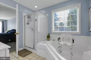 10217 Spring Creek Dr, Spotsylvania, VA 22553 - Photo 17