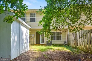9922 Matti Hill Ct, Fredericksburg, VA 22408 - Photo 3