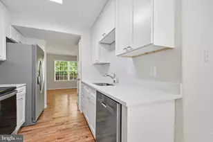 9922 Matti Hill Ct, Fredericksburg, VA 22408 - Photo 7