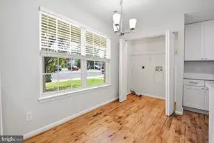 9922 Matti Hill Ct, Fredericksburg, VA 22408 - Photo 5