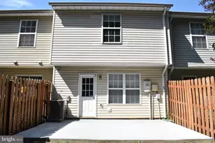 9909 Warwick Pl, Fredericksburg, VA 22408 - Photo 21