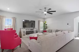 10706 Green Leaf Run, Spotsylvania, VA 22551 - Photo 11