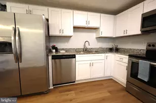 10939 Huntington Woods Cir, Fredericksburg, VA 22407 - Photo 17