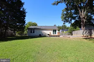 10939 Huntington Woods Cir, Fredericksburg, VA 22407 - Photo 11