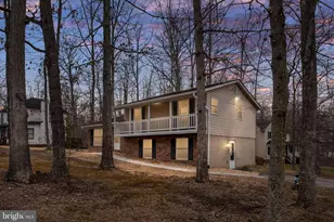 10704 Whiperwhill Ct N, Spotsylvania, VA 22553 - Photo 3