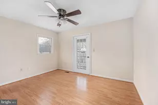 10704 Whiperwhill Ct N, Spotsylvania, VA 22553 - Photo 23