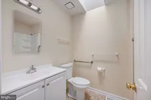 10704 Whiperwhill Ct N, Spotsylvania, VA 22553 - Photo 17