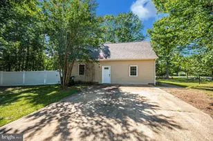 10511 Holleybrooke Dr, Spotsylvania, VA 22553 - Photo 9
