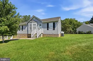 10721 Peach Tree Dr, Fredericksburg, VA 22407 - Photo 1