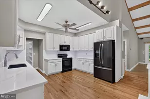 12616 Trench Hill Ln, Fredericksburg, VA 22407 - Photo 15