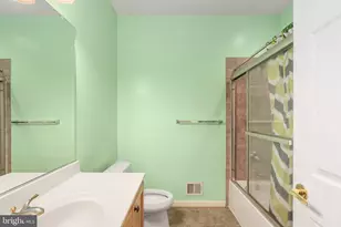 5706 W Kesslers Crossing, Fredericksburg, VA 22407 - Photo 15