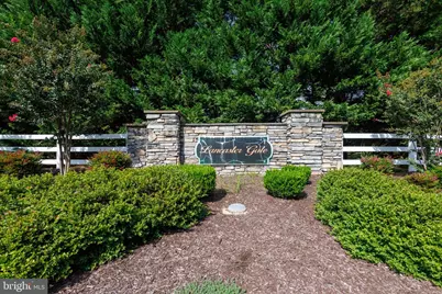 4400 Caven Court N, Fredericksburg, VA 22408 - Photo 3