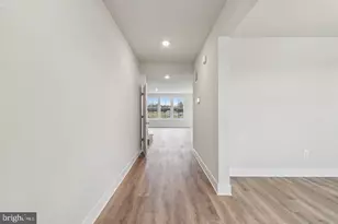 11527 Chalmers Ln, Fredericksburg, VA 22407 - Photo 9