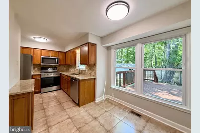 10803 Heatherwood Drive, Spotsylvania, VA 22553 - Photo 7