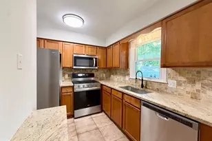10803 Heatherwood Dr, Spotsylvania, VA 22553 - Photo 11