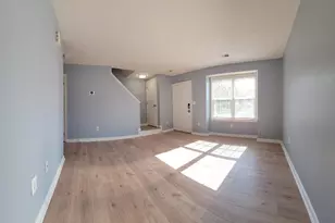 10612 Guilderland Ct, Fredericksburg, VA 22408 - Photo 5