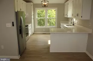 5908 Danielle Dr, Fredericksburg, VA 22407 - Photo 11