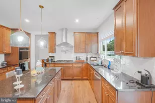 10008 S Streamview Ct, Fredericksburg, VA 22408 - Photo 11