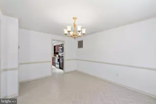 10307 Napoleon St, Fredericksburg, VA 22408 - Photo 9