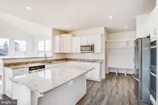 2107 Warrenton Rd, Fredericksburg, VA 22406 - Photo 5