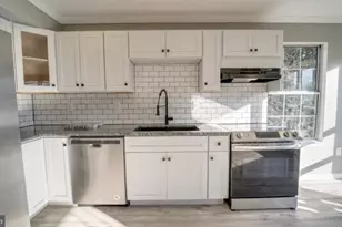 301 Knollwood Ct, Stafford, VA 22554 - Photo 11