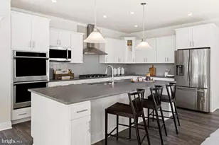 121 Lillian Ct, Fredericksburg, VA 22406 - Photo 3