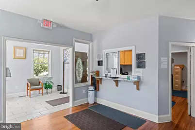 412 Cambridge Street #100, Fredericksburg, VA 22405 - Photo 3