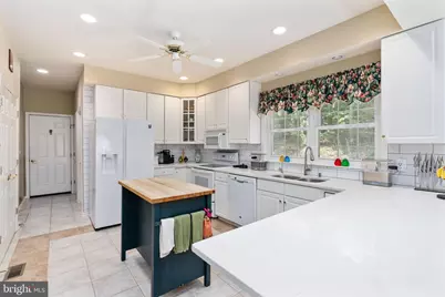 2286 Richmond Highway, Stafford, VA 22554 - Photo 5