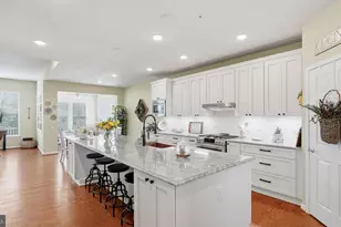 5909 Avery Pt Dr, Fredericksburg, VA 22406 - Photo 3