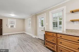 1037 Julian Dr, Fredericksburg, VA 22405 - Photo 5