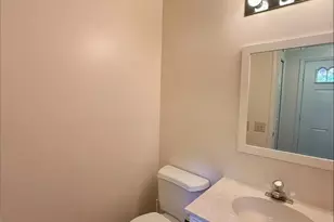 402 Batley Ct, Fredericksburg, VA 22406 - Photo 7