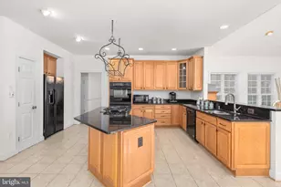 425 Gentle Breeze Cir, Fredericksburg, VA 22406 - Photo 11