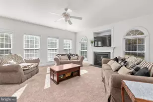 425 Gentle Breeze Cir, Fredericksburg, VA 22406 - Photo 15