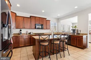 220 Donovan Ln, Stafford, VA 22556 - Photo 3