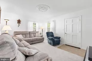918 Northside Dr, Fredericksburg, VA 22405 - Photo 5