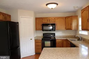 112 Bentley Ct, Stafford, VA 22554 - Photo 5
