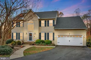 8 Oak Crest Ct, Fredericksburg, VA 22405 - Photo 1